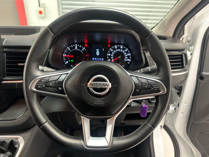2025 Nissan Primastar