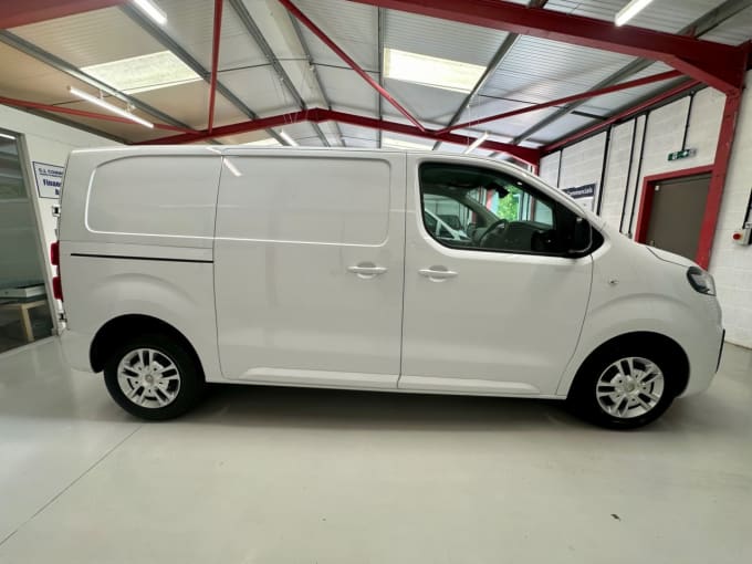 2025 Vauxhall Vivaro