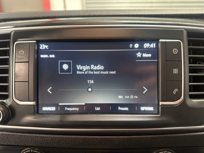 2025 Vauxhall Vivaro