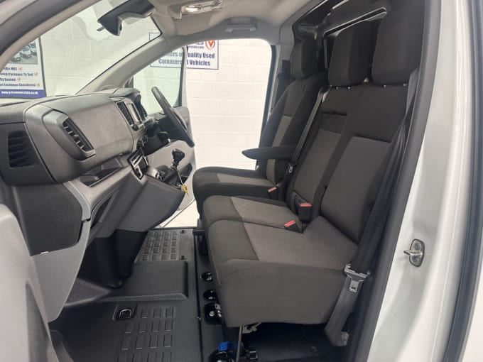 2025 Vauxhall Vivaro