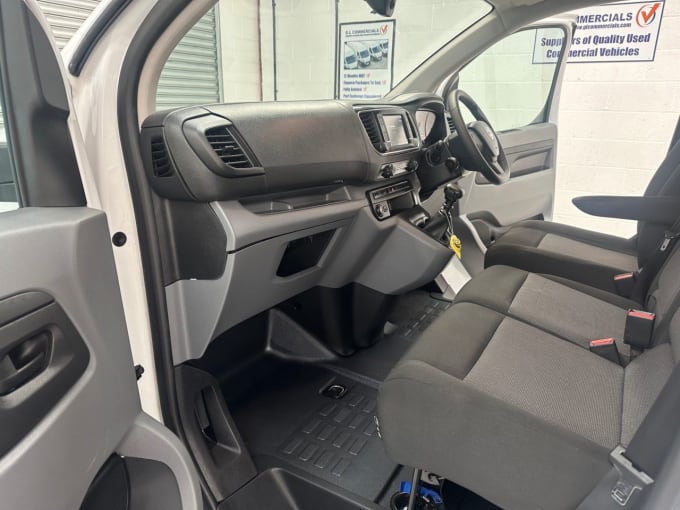 2025 Vauxhall Vivaro