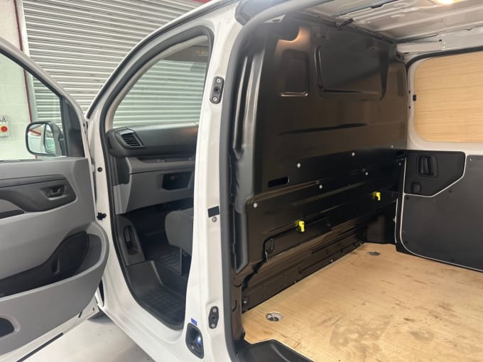 2025 Vauxhall Vivaro
