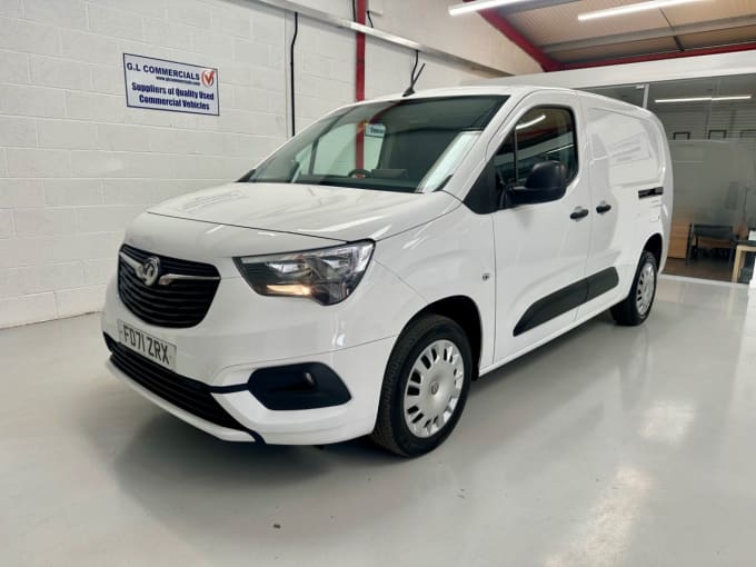 2025 Vauxhall Combo