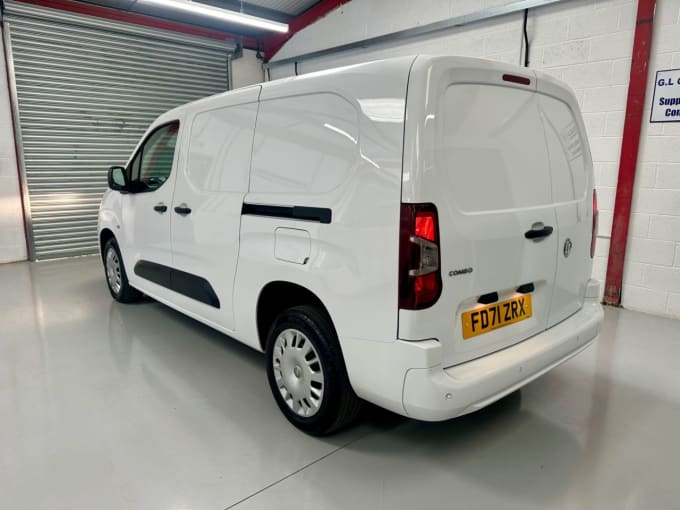 2025 Vauxhall Combo