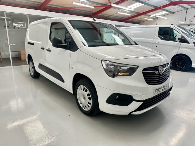 2025 Vauxhall Combo
