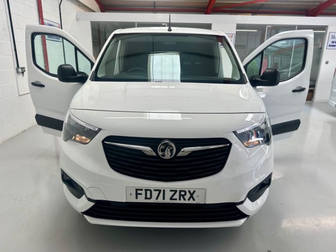 2025 Vauxhall Combo
