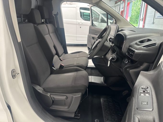 2025 Vauxhall Combo