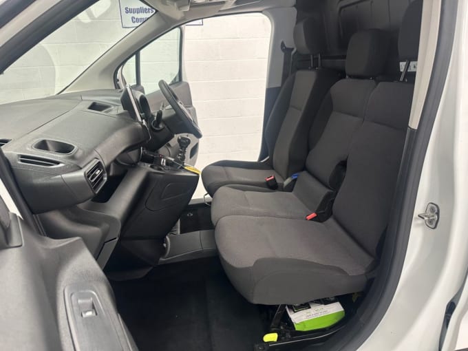 2025 Vauxhall Combo