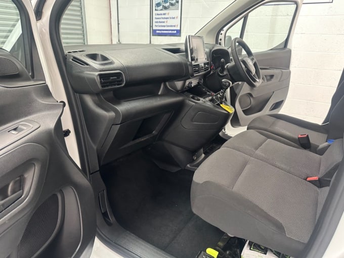 2025 Vauxhall Combo