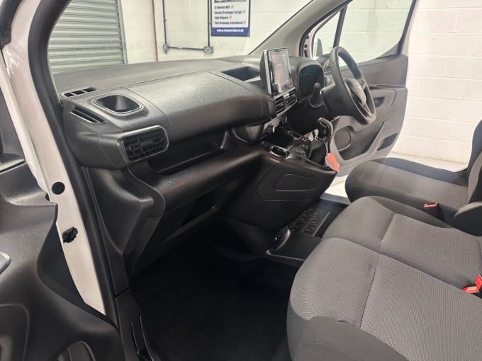 2025 Vauxhall Combo