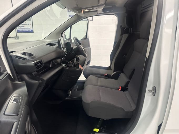 2025 Vauxhall Combo