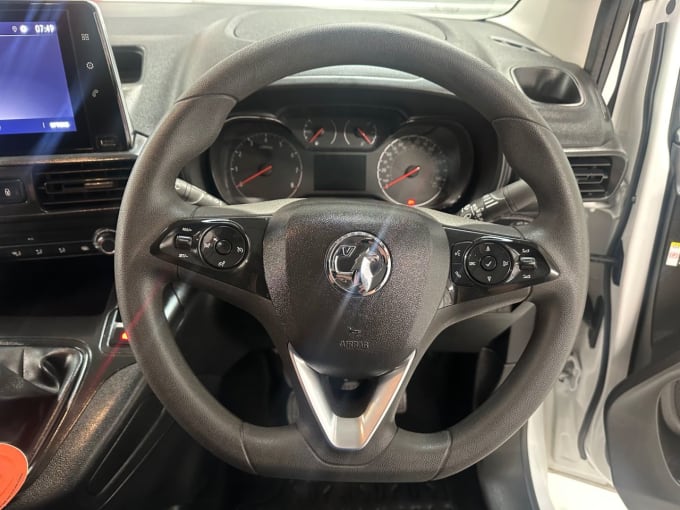 2025 Vauxhall Combo