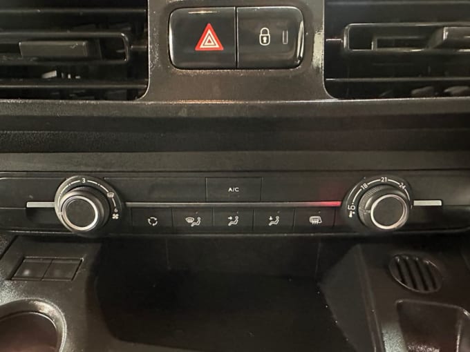 2025 Vauxhall Combo