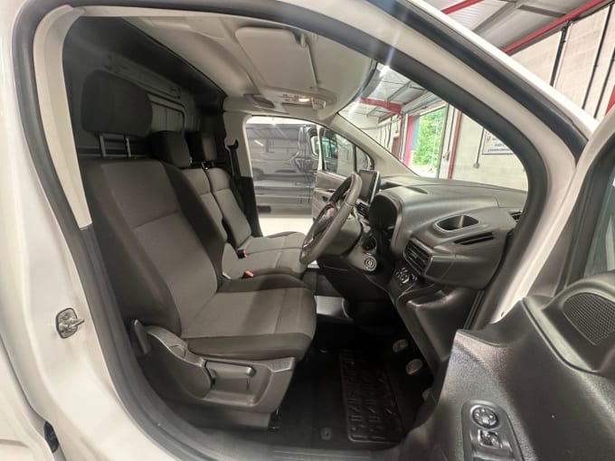 2025 Vauxhall Combo