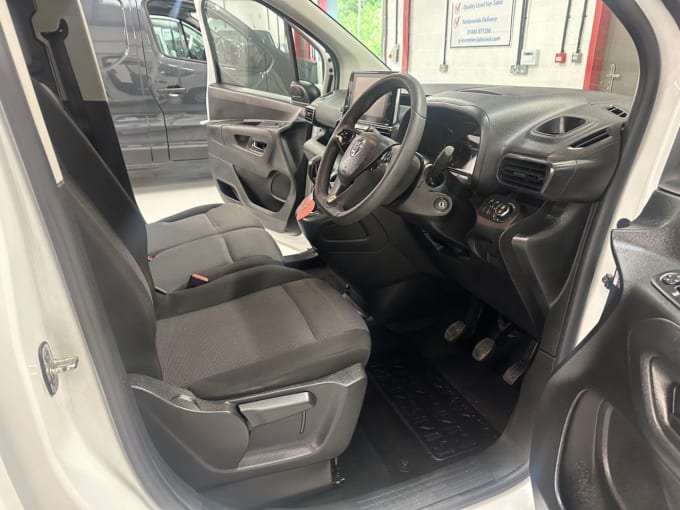 2025 Vauxhall Combo