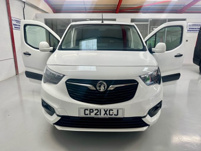 2025 Vauxhall Combo