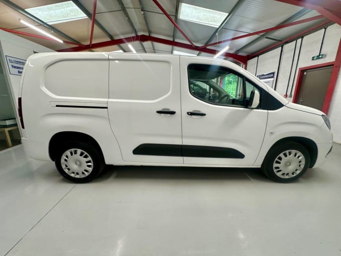 2025 Vauxhall Combo