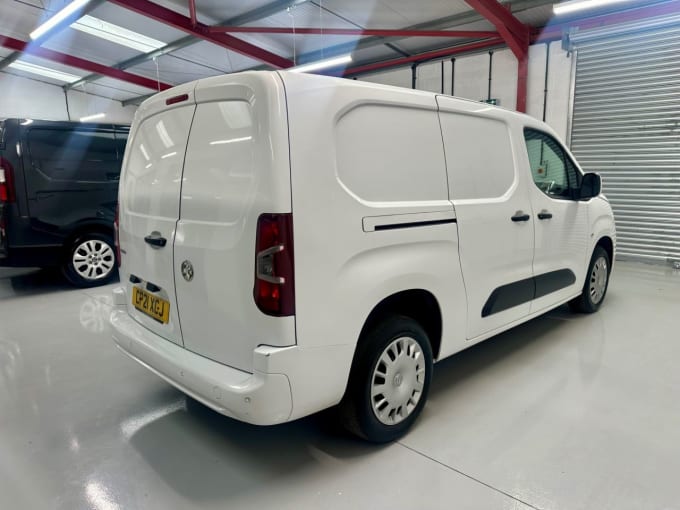 2025 Vauxhall Combo