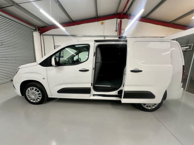 2025 Vauxhall Combo