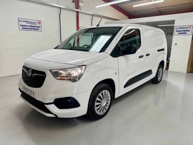2025 Vauxhall Combo