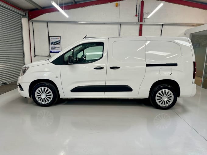 2025 Vauxhall Combo