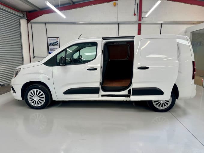 2025 Vauxhall Combo