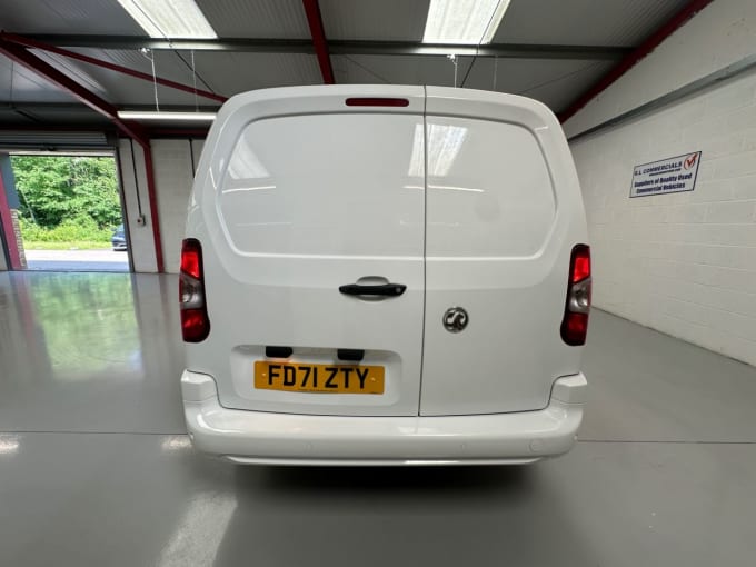 2025 Vauxhall Combo