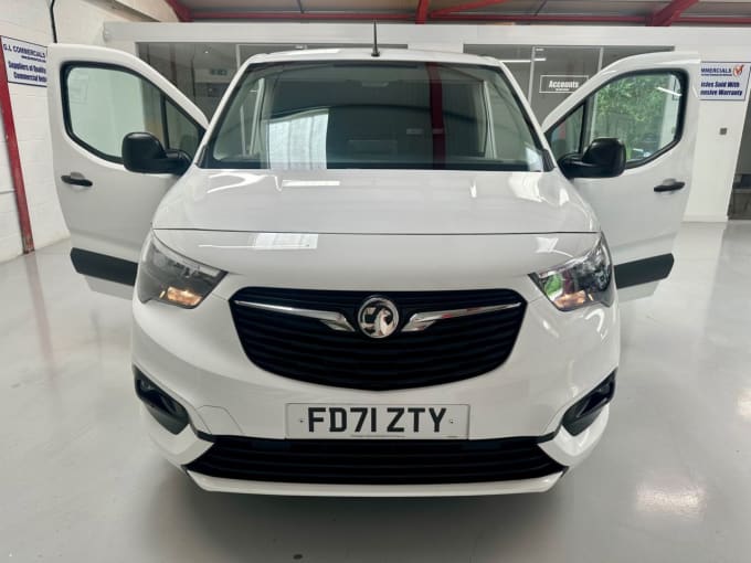2025 Vauxhall Combo