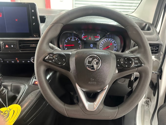 2025 Vauxhall Combo