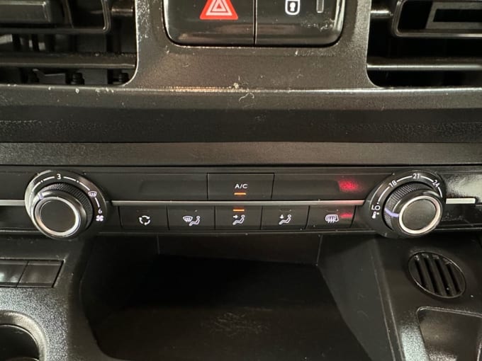 2025 Vauxhall Combo