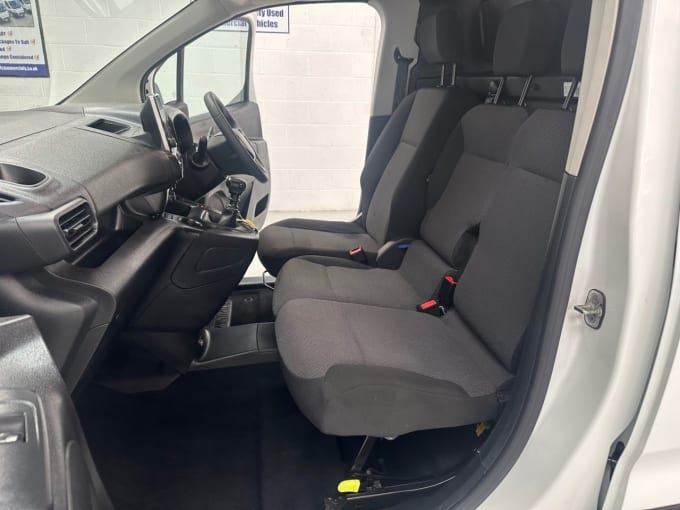 2025 Vauxhall Combo