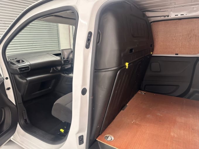 2025 Vauxhall Combo