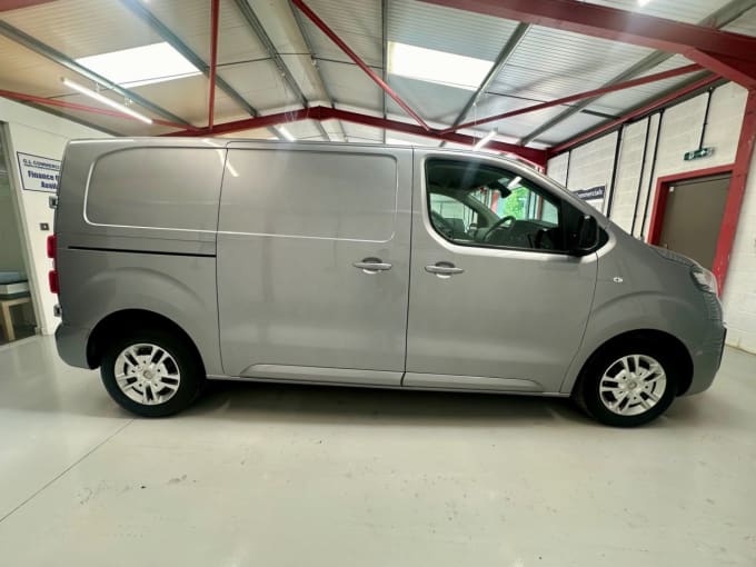 2025 Vauxhall Vivaro