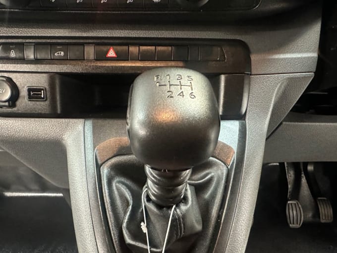 2025 Vauxhall Vivaro