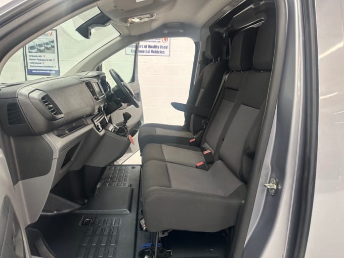 2025 Vauxhall Vivaro