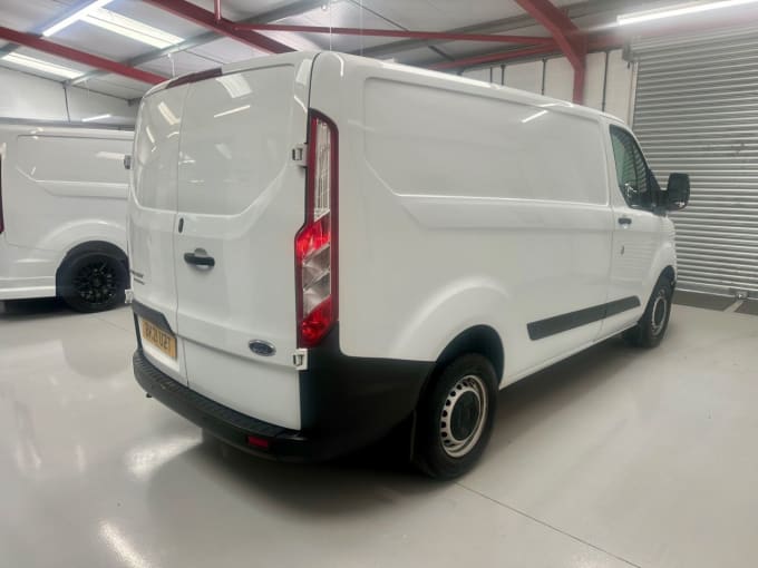 2025 Ford Transit Custom