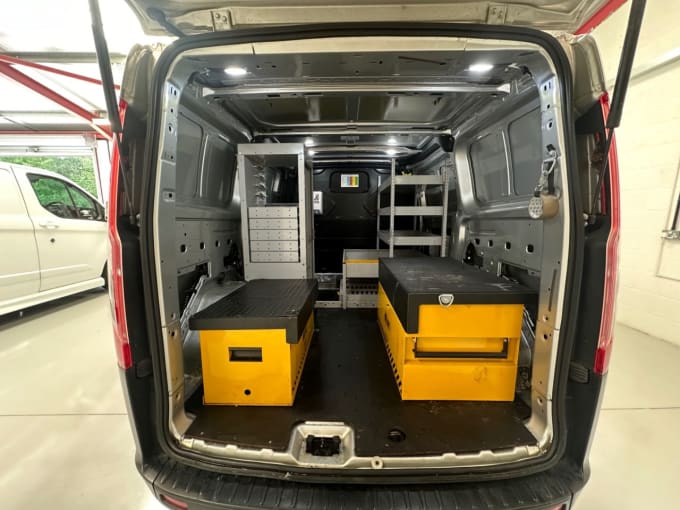 2025 Ford Transit Custom