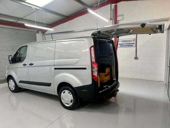 2025 Ford Transit Custom