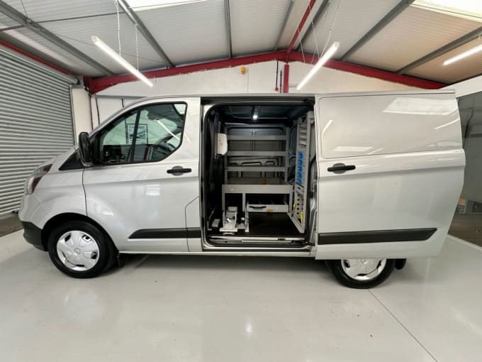 2025 Ford Transit Custom