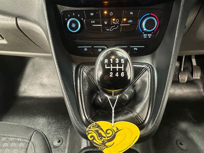 2025 Ford Transit Connect