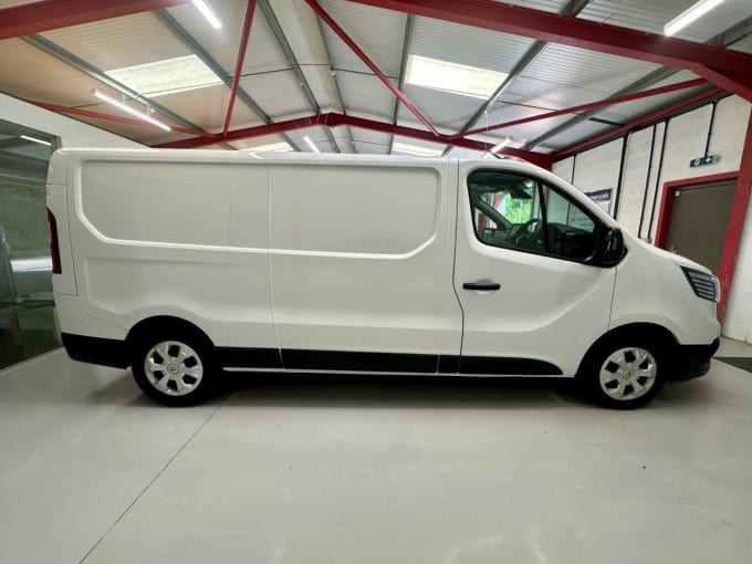 2025 Renault Trafic
