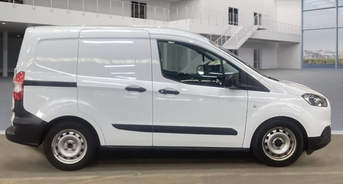 2025 Ford Transit Courier