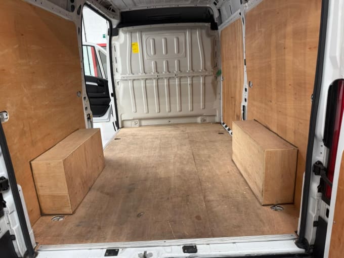 2025 Vauxhall Movano