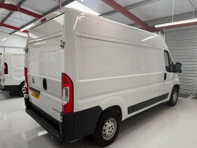2025 Vauxhall Movano