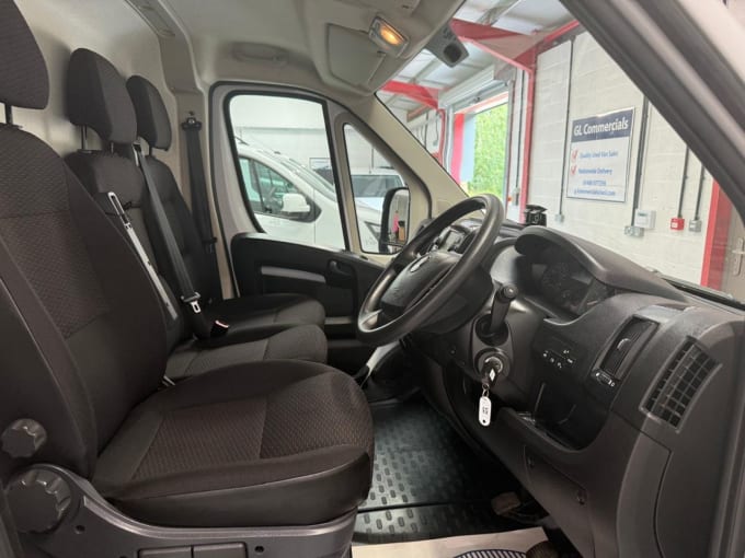 2025 Vauxhall Movano