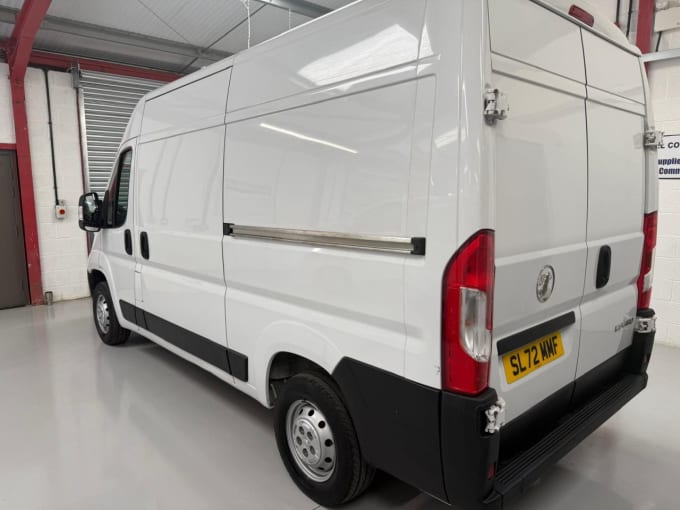 2025 Vauxhall Movano