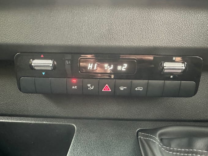2025 Mercedes-benz Sprinter