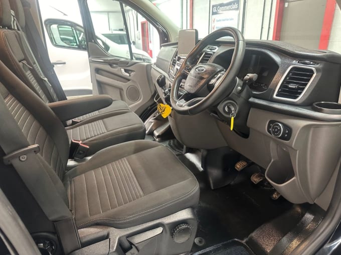 2025 Ford Transit Custom