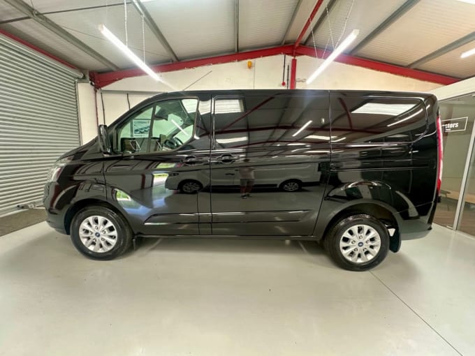 2025 Ford Transit Custom