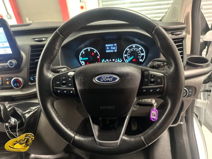 2025 Ford Transit Custom
